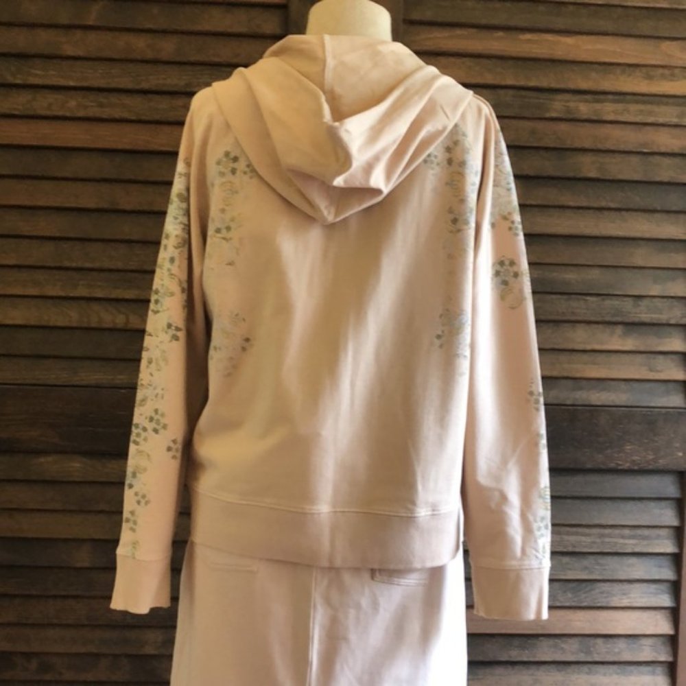 Cream Hoodie with Floral Design - Picture 9 of 12